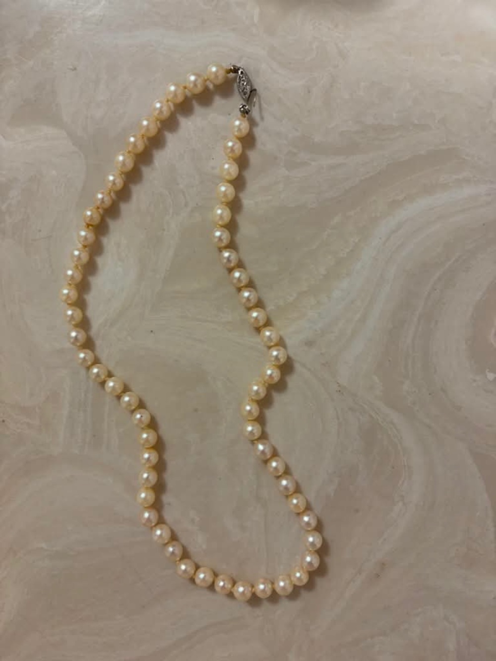 Classic Cream Pearl Necklace - Unbranded Elegant Women's Jewelry